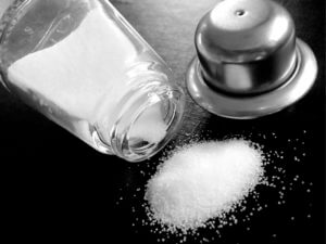 Menos iodo no sal pode causar deficiência, diz médica